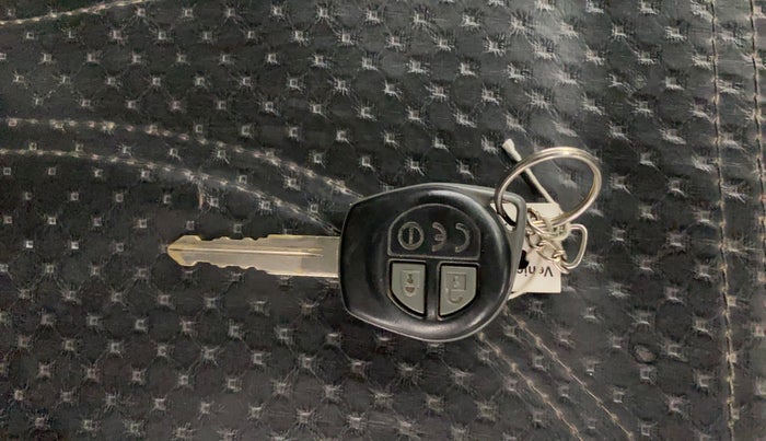 2017 Maruti IGNIS DELTA 1.3, Diesel, Manual, 90,400 km, Key Close Up