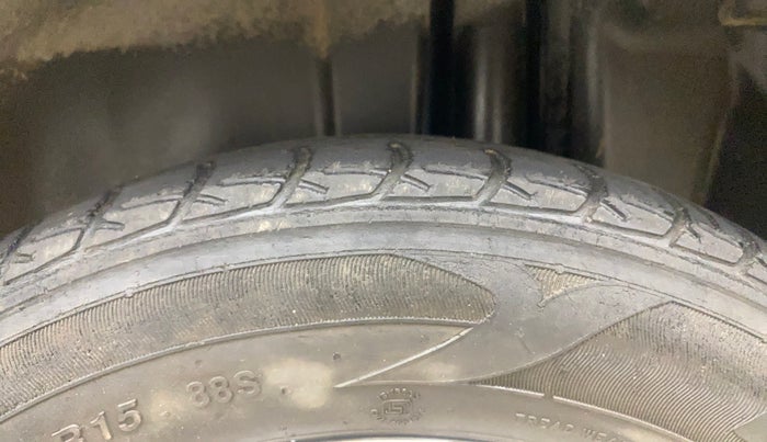 2019 Maruti Ciaz DELTA 1.5 SHVS MT PETROL, Petrol, Manual, 67,226 km, Left Rear Tyre Tread