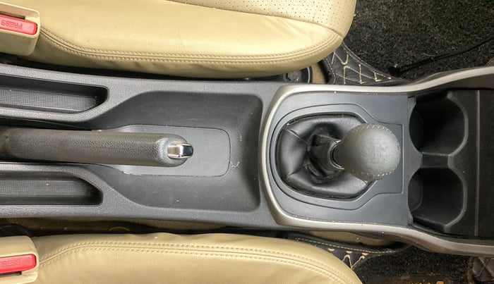 2018 Honda City 1.5L I-DTEC VX, Diesel, Manual, 80,148 km, Gear Lever