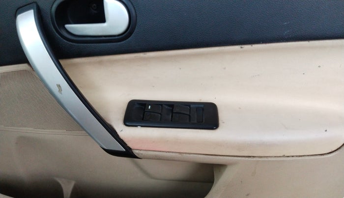 2014 Ford Classic 1.4 TITANIUM DIESEL, Diesel, Manual, 89,662 km, Driver Side Door Panels Control