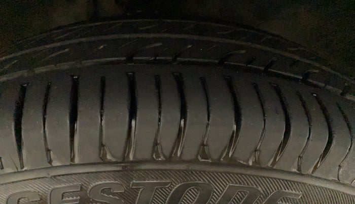2013 Maruti Alto 800 LXI, CNG, Manual, 65,229 km, Right Front Tyre Tread