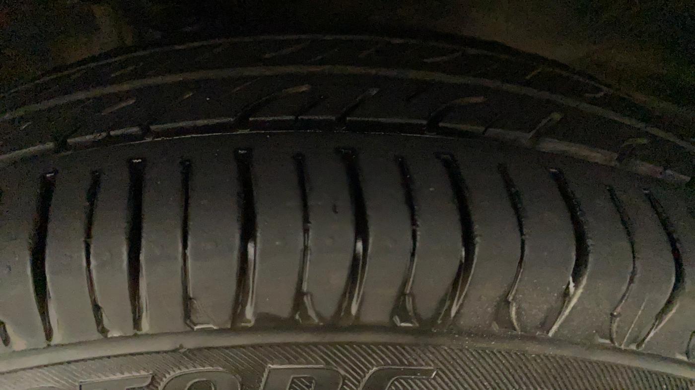2013 Maruti Alto 800 LXI, CNG, Manual, 65,229 km, Left Front Tyre Tread