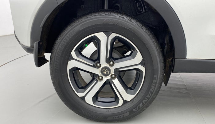 2022 Tata NEXON XZ PLUS (HS) DIESEL DUAL TONE, Diesel, Manual, 30,108 km, Right Rear Wheel
