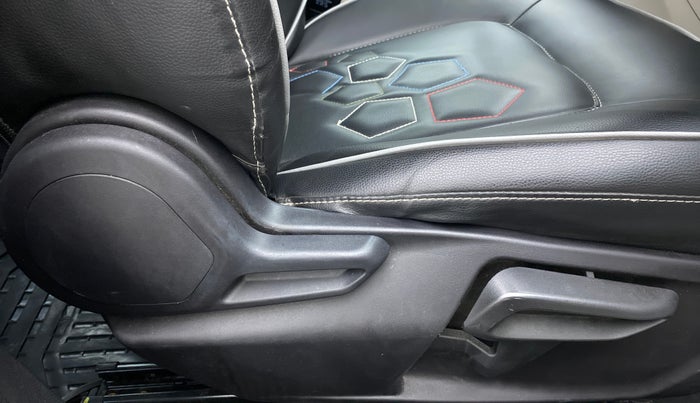 2022 Tata NEXON XZ PLUS (HS) DIESEL DUAL TONE, Diesel, Manual, 30,108 km, Driver Side Adjustment Panel