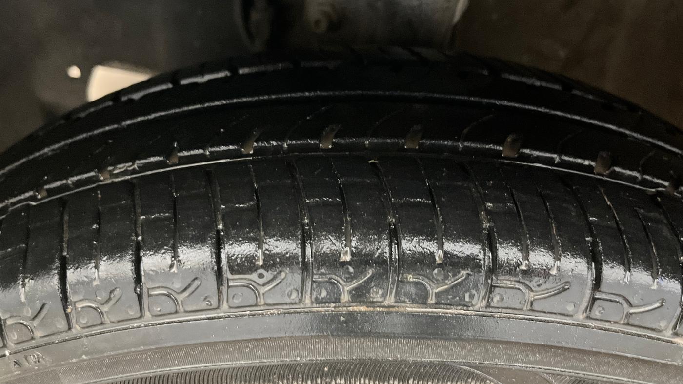 2021 Maruti New Wagon-R LXI CNG 1.0, CNG, Manual, 1,03,756 km, Left Front Tyre Tread