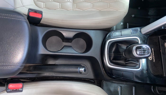 2020 KIA SELTOS HTX 1.5 PETROL, Petrol, Manual, 39,826 km, Gear Lever