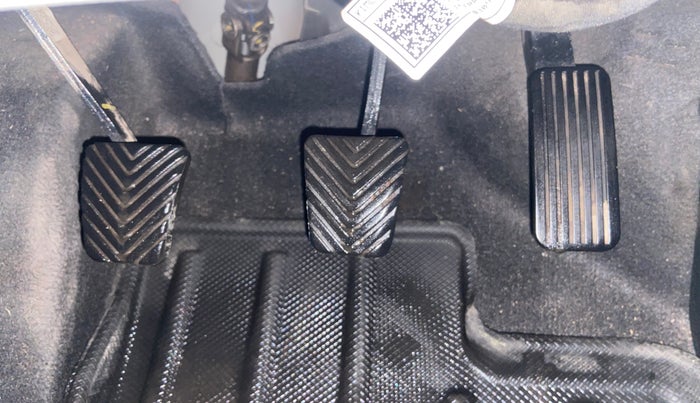 2020 KIA SELTOS HTX 1.5 PETROL, Petrol, Manual, 39,826 km, Pedals