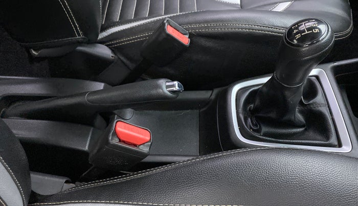 2019 Maruti Swift ZXI PLUS, Petrol, Manual, 64,001 km, Gear Lever
