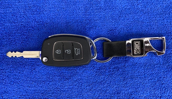 2022 Hyundai Creta EX 1.5 PETROL, Petrol, Manual, 23,436 km, Key Close Up