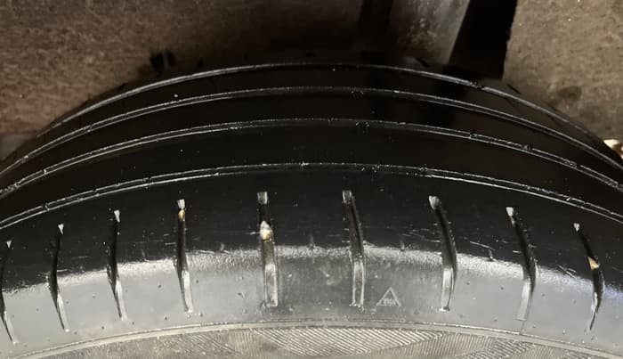 2021 Maruti Baleno ZETA PETROL 1.2, Petrol, Manual, 61,097 km, Left Rear Tyre Tread