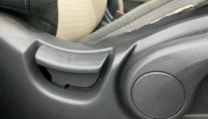 2017 Hyundai Elite i20 ASTA 1.2, Petrol, Manual, 72,561 km, Driver Side Adjustment Panel