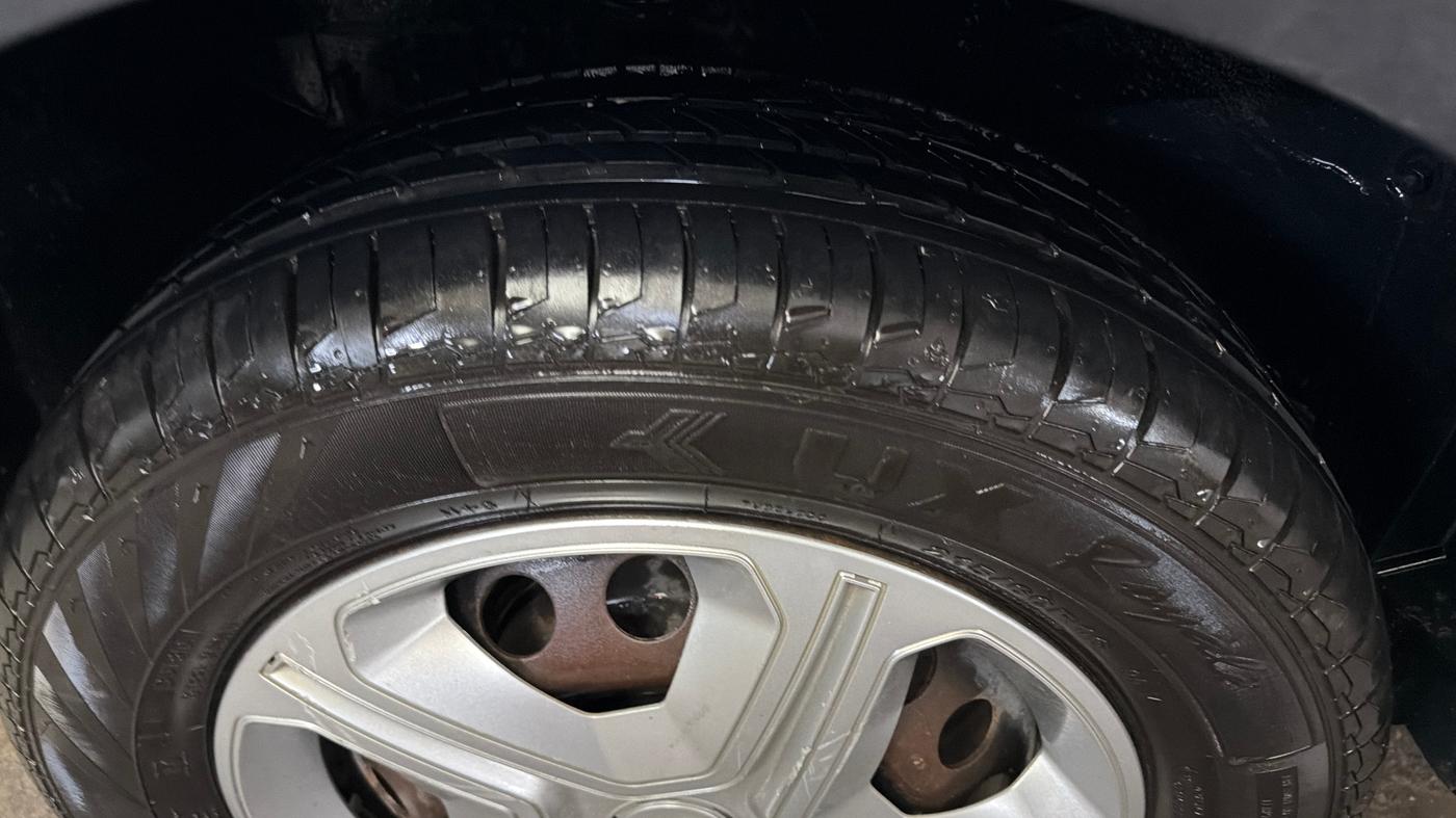 2020 Tata NEXON XZ PETROL, Petrol, Manual, 51,093 km, Right Rear Tyre Tread