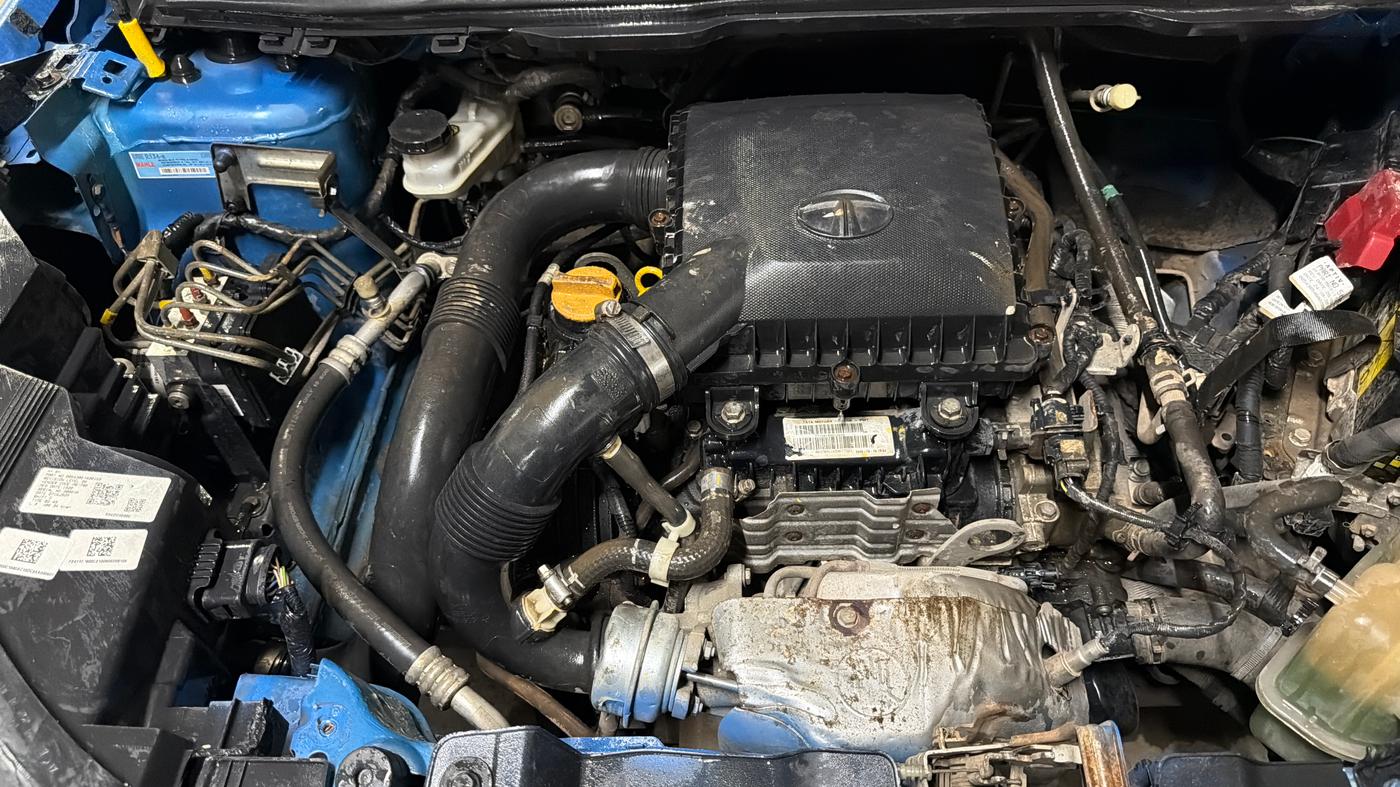 2020 Tata NEXON XZ PETROL, Petrol, Manual, 51,093 km, Engine View - Right