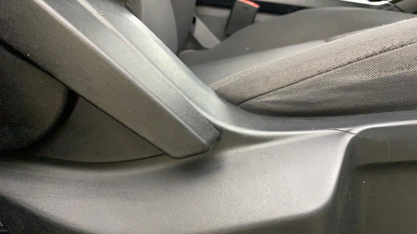 2022 Tata Harrier XE 2.0L KRYOTEC, Diesel, Manual, 77,010 km, Driver Side Adjustment Panel