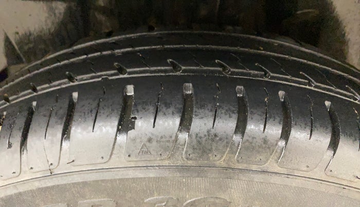 2018 Maruti Swift VXI AMT, Petrol, Automatic, 59,610 km, Left Rear Tyre Tread