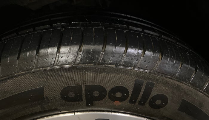 2022 Tata Safari XZA PLUS, Diesel, Automatic, 70,304 km, Left Front Tyre Tread