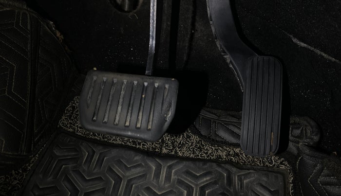 2022 Tata Safari XZA PLUS, Diesel, Automatic, 70,304 km, Pedals