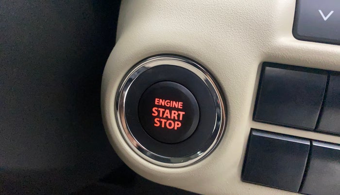 2022 Toyota Glanza V AMT, Petrol, Automatic, 14,530 km, Keyless Start/ Stop Button