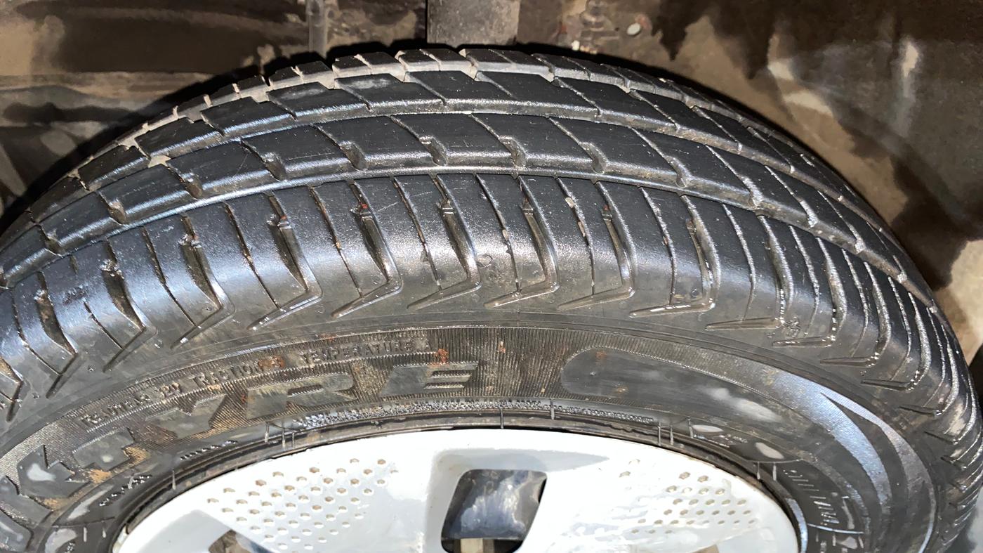 2024 Maruti Alto K10 VXI PLUS, Petrol, Manual, 6,201 km, Left Front Tyre Tread