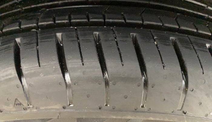 2022 Tata PUNCH ADVENTURE MT, Petrol, Manual, 13,004 km, Right Rear Tyre Tread