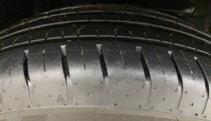 2022 Tata PUNCH ADVENTURE MT, Petrol, Manual, 13,004 km, Right Front Tyre Tread