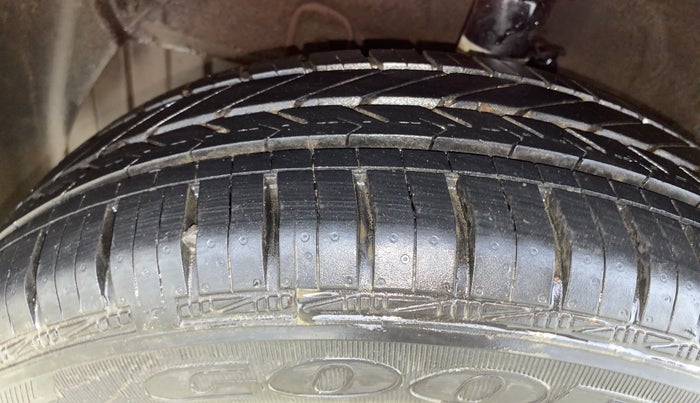 2015 Hyundai Xcent BASE 1.2, Petrol, Manual, 29,032 km, Left Front Tyre Tread