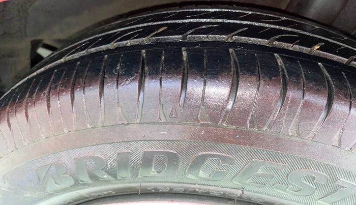 2015 Hyundai Xcent BASE 1.2, Petrol, Manual, 29,032 km, Left Rear Tyre Tread