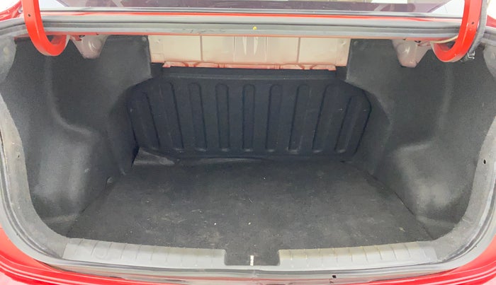 2015 Hyundai Xcent BASE 1.2, Petrol, Manual, 29,032 km, Boot Inside