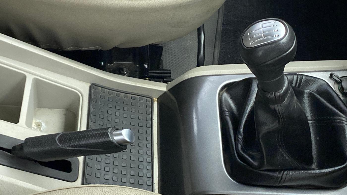 2021 Mahindra Scorpio S7, Diesel, Manual, 27,153 km, Gear Lever