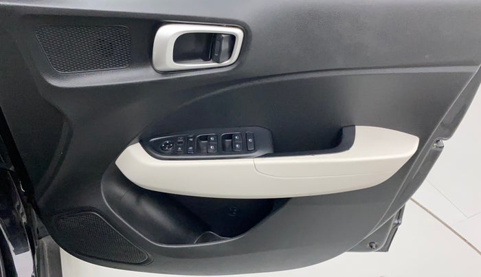 2022 Hyundai VENUE SX 1.5 CRDI, Diesel, Manual, 5,013 km, Driver Side Door Panels Control