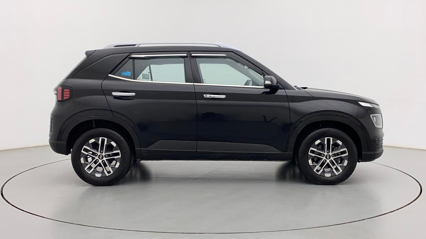 2022 Hyundai VENUE SX 1.5 CRDI, Diesel, Manual, 5,013 km, Right Side View
