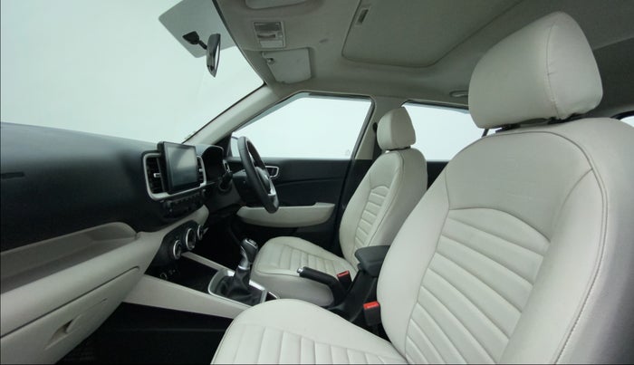 2022 Hyundai VENUE SX 1.5 CRDI, Diesel, Manual, 5,013 km, Right Side Front Door Cabin