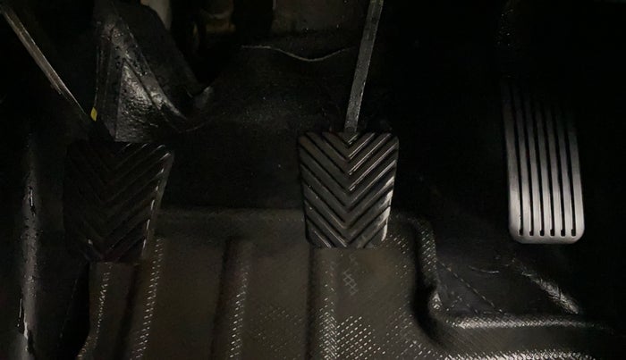 2021 KIA SELTOS HTK PLUS 1.5 DIESEL, Diesel, Manual, 84,159 km, Pedals