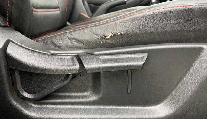 2021 KIA SELTOS HTK PLUS 1.5 DIESEL, Diesel, Manual, 84,159 km, Driver Side Adjustment Panel