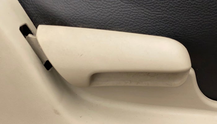 2017 Maruti Celerio VXI (O), Petrol, Manual, 57,686 km, Driver Side Adjustment Panel