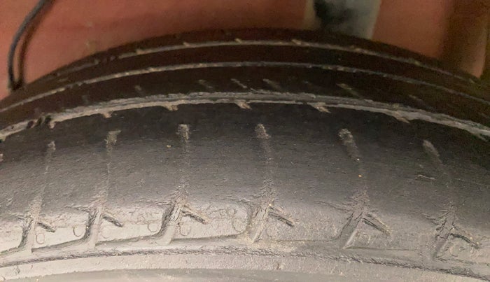 2017 Maruti Celerio VXI (O), Petrol, Manual, 57,686 km, Left Rear Tyre Tread