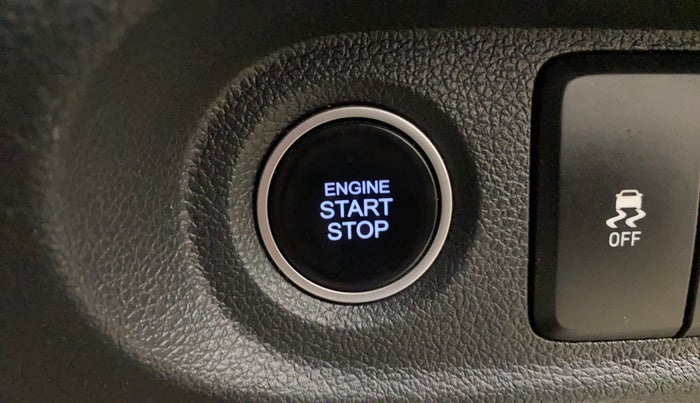 2021 Hyundai ALCAZAR PLATINUM (O) 6STR 2.0 AT, Petrol, Automatic, 1,07,659 km, Keyless Start/ Stop Button