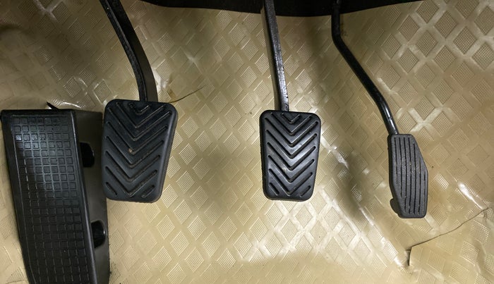 2012 Hyundai Santro Xing GLS, Petrol, Manual, 79,243 km, Pedals