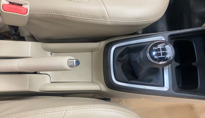2022 Maruti Dzire VXI, Petrol, Manual, 29,956 km, Gear Lever