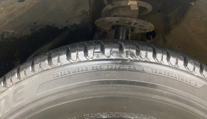 2022 Maruti Dzire VXI, Petrol, Manual, 29,956 km, Left Front Tyre Tread