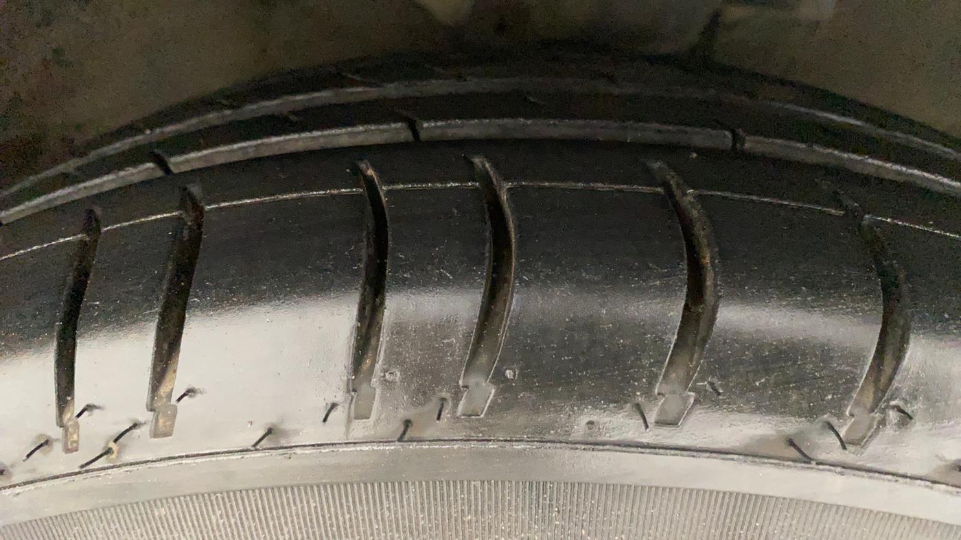 2011 Hyundai i10 MAGNA 1.2, Petrol, Manual, 44,882 km, Right Front Tyre Tread