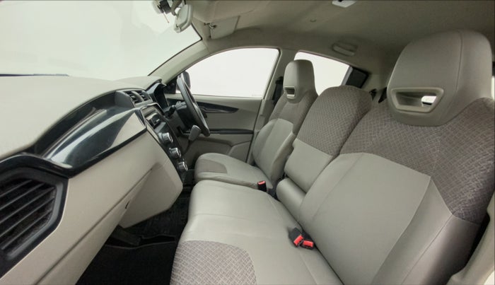 2017 Mahindra Kuv100 K4 6 STR, Petrol, Manual, 58,205 km, Right Side Front Door Cabin