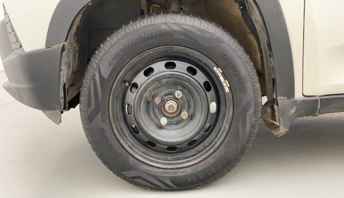 2017 Mahindra Kuv100 K4 6 STR, Petrol, Manual, 58,205 km, Left Front Wheel