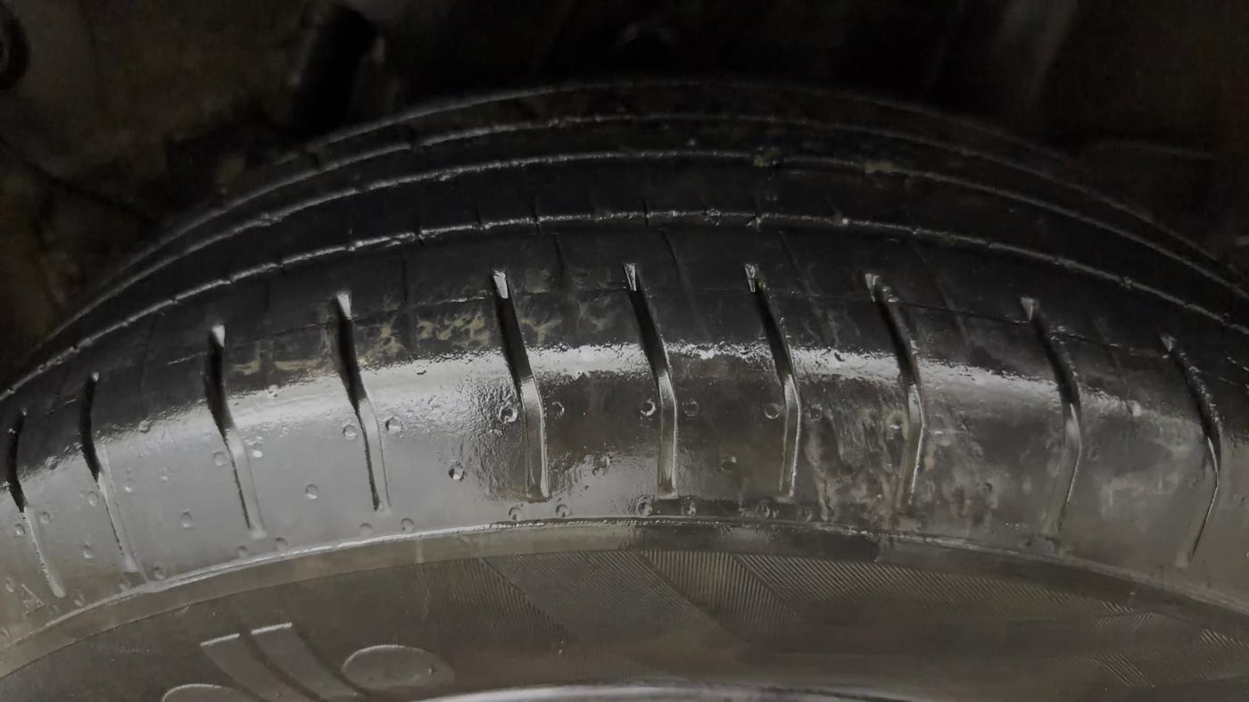 2021 Hyundai VENUE S+ 1.2, Petrol, Manual, 48,136 km, Left Rear Tyre Tread