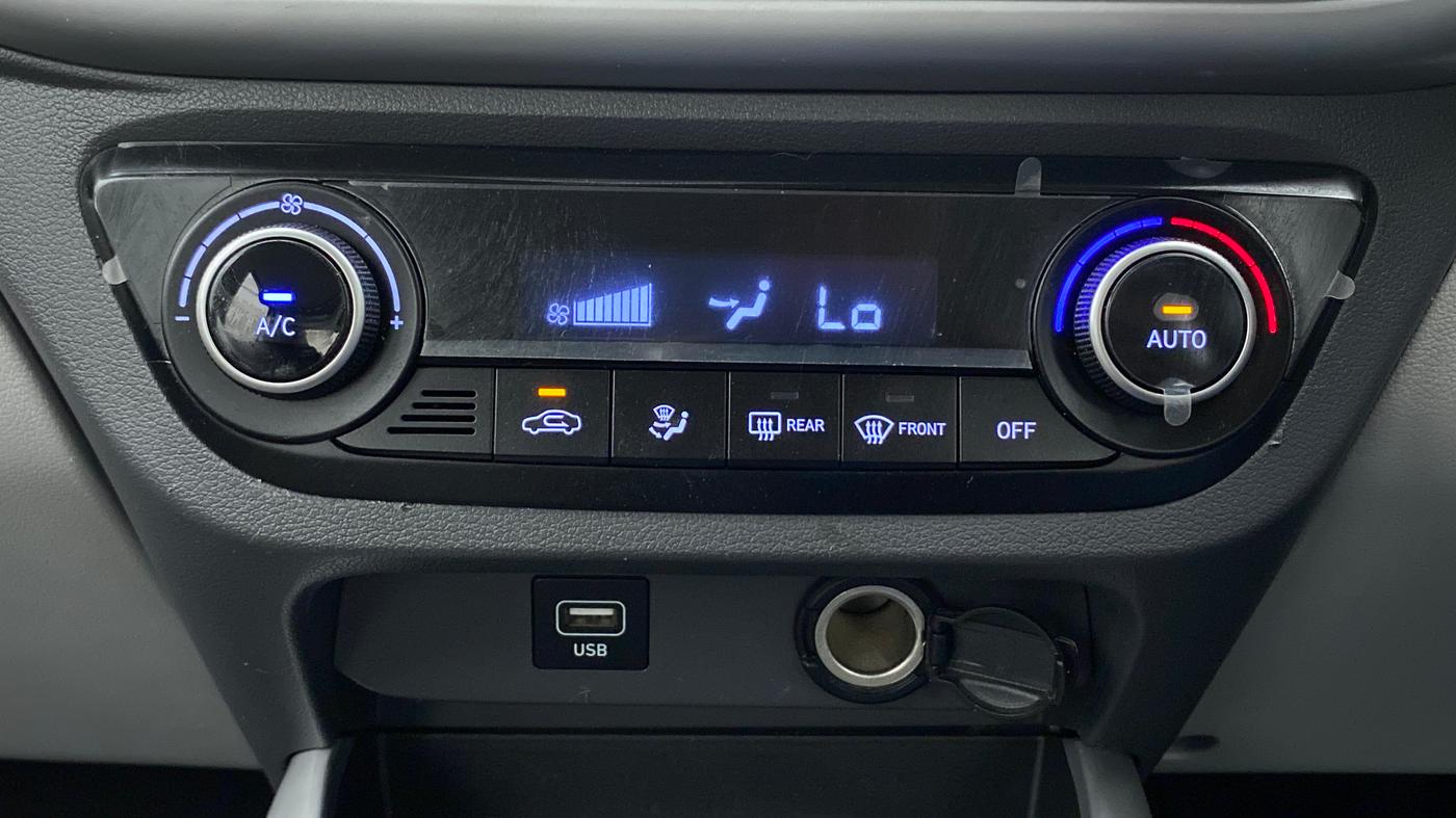 2021 Hyundai GRAND I10 NIOS SPORTZ AMT 1.2 KAPPA VTVT, Petrol, Automatic, 18,490 km, Automatic Climate Control