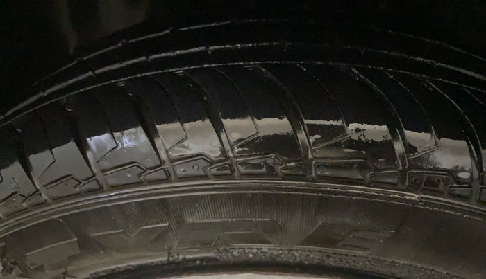 2018 Maruti IGNIS DELTA 1.2, Petrol, Manual, 58,434 km, Left Front Tyre Tread
