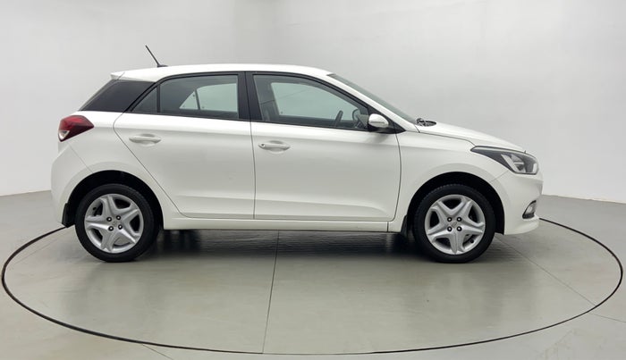 2017 Hyundai Elite i20 ASTA 1.2, Petrol, Manual, 23,433 km, Right Side View