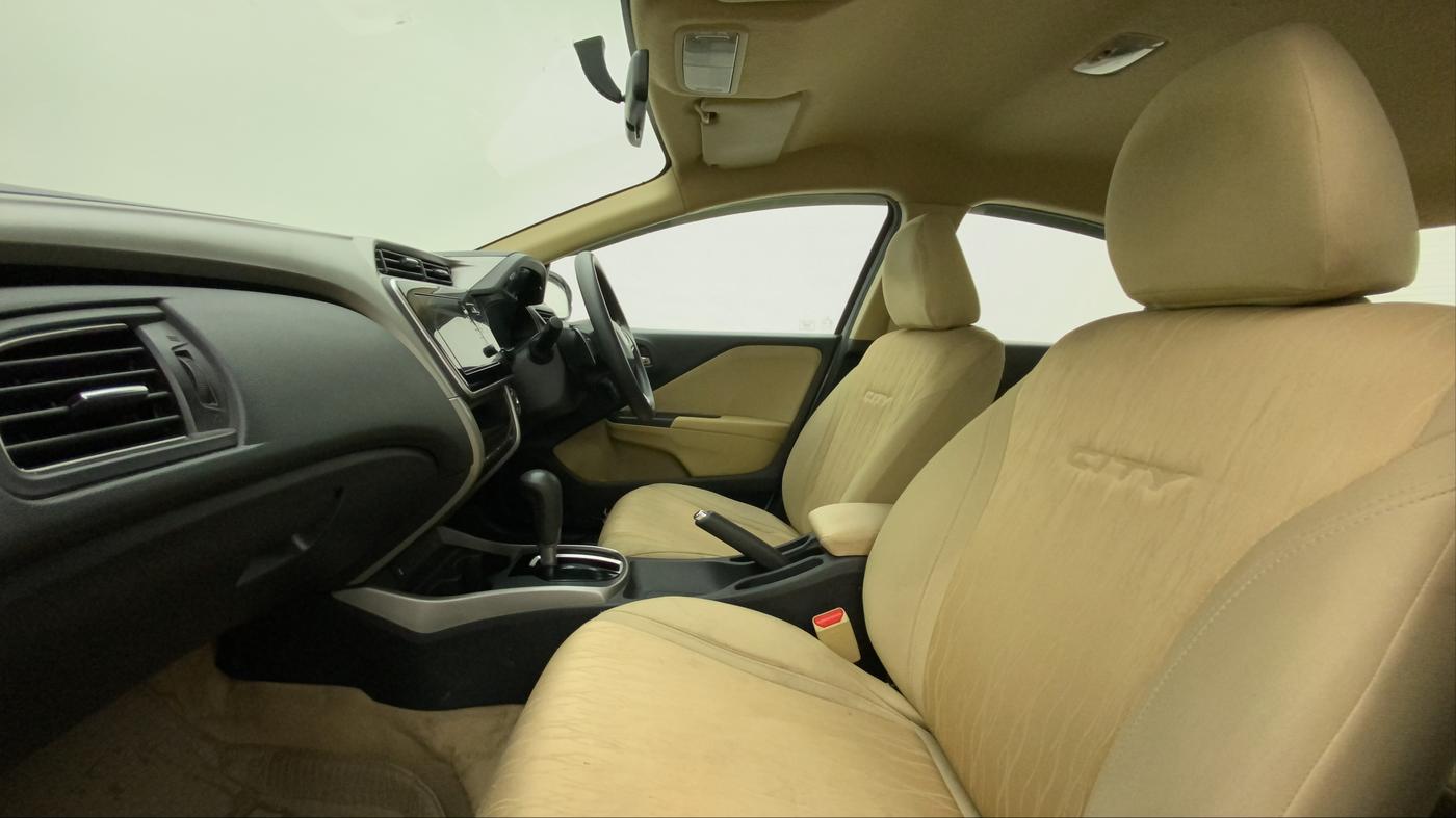 2018 Honda City 1.5L I-VTE V CVT, Petrol, Automatic, 52,876 km, Right Side Front Door Cabin