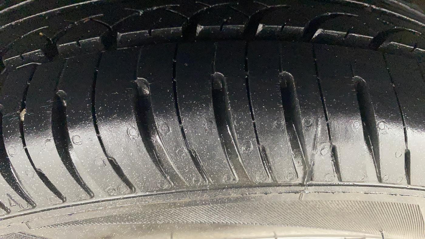2016 Tata Tiago XT PETROL, Petrol, Manual, 62,962 km, Right Rear Tyre Tread