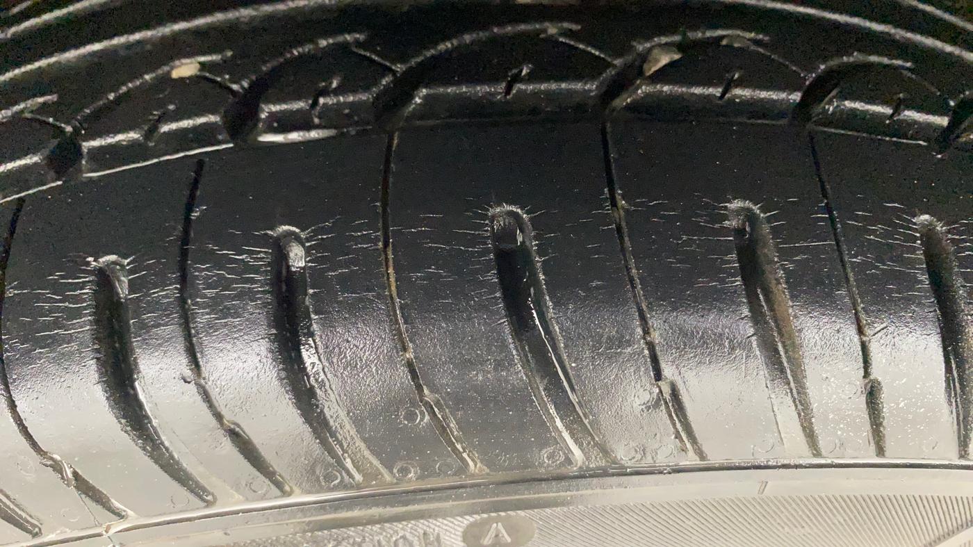 2016 Tata Tiago XT PETROL, Petrol, Manual, 62,962 km, Left Front Tyre Tread